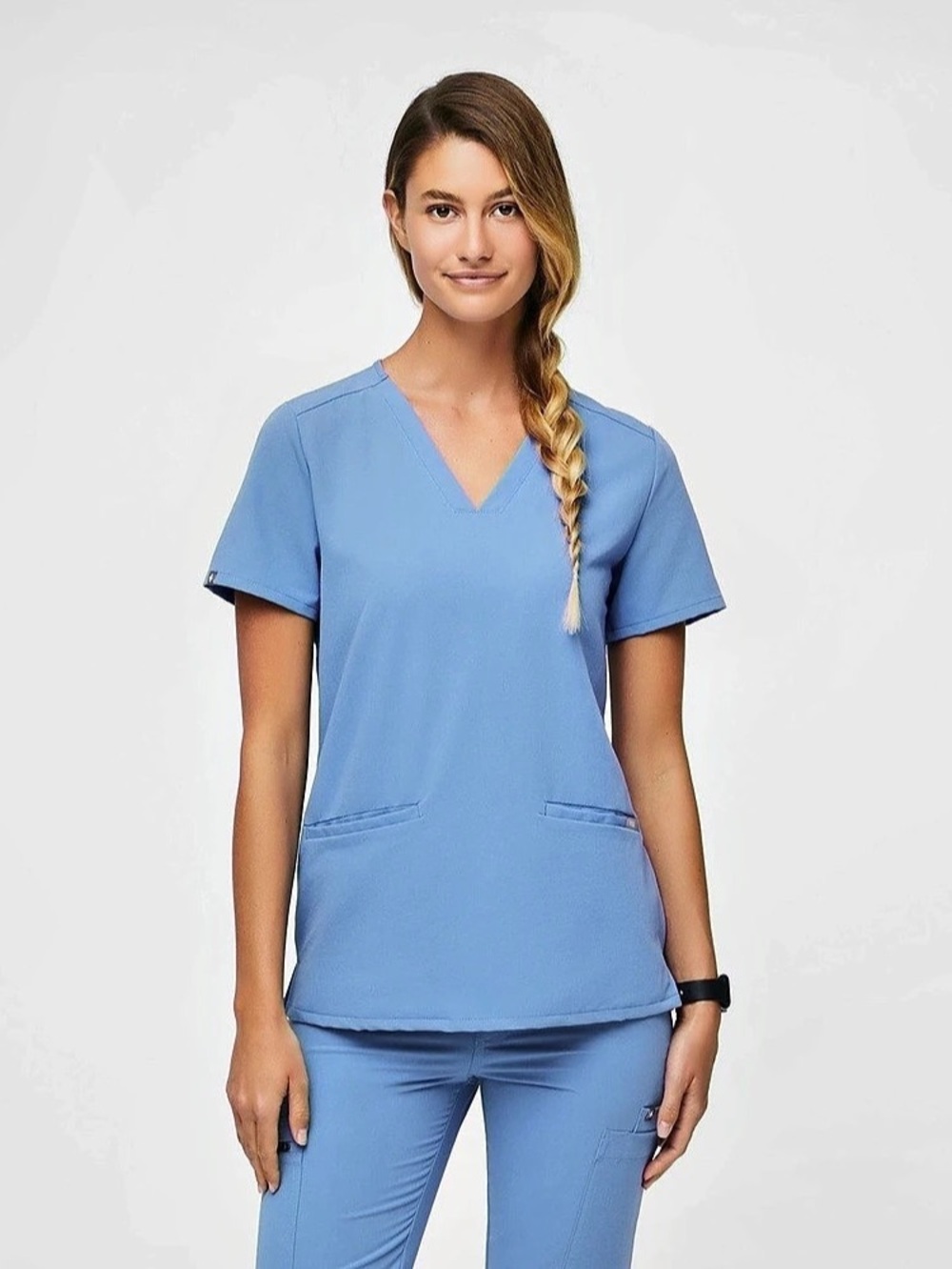 FIGS Casma Three-Pocket Scrub Top - Ceil Blue Medium NWT